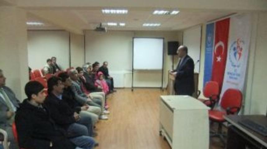 Gen&ccedil;lerin Y&uuml;z&uuml; G&uuml;lecek