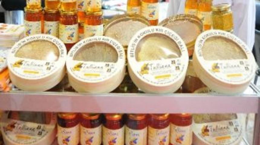 D&uuml;nya Ve T&uuml;rkiye&rsquo;nin Turizmi B&uuml;y&uuml;k&ccedil;ekmece&rsquo;de Buluştu