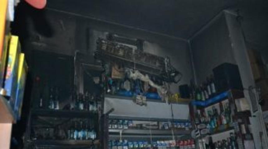 Markette &Ccedil;ıkan Yangın Korkuttu