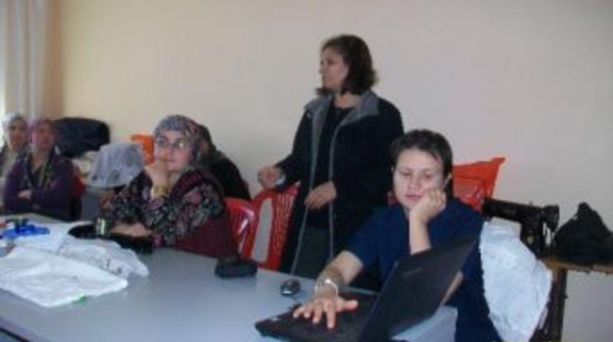 Hacı Beldesi&rsquo;ndeki Vatandaşlar Zehirlenmelere Karşı Bilgilendirildi