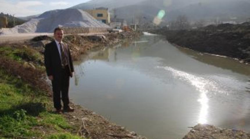 Karsak deresi &ccedil;&ouml;keltme b&ouml;lgesi yapımına başlandı