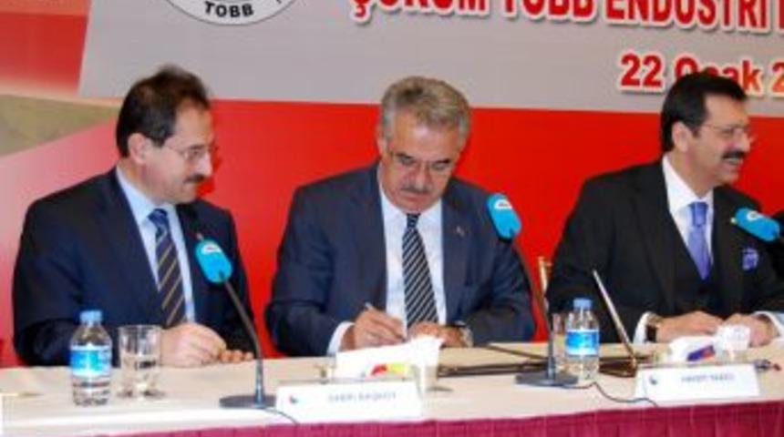 &Ccedil;orum OSB end&uuml;stri meslek lisesi i&ccedil;in imzalar atıldı