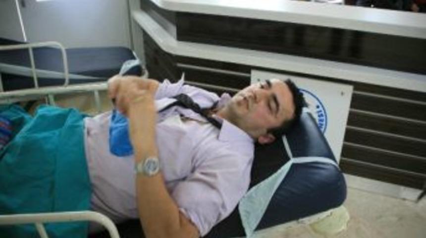 Tartıştığı &ouml;ğretmene Pitbull ile saldırıdı