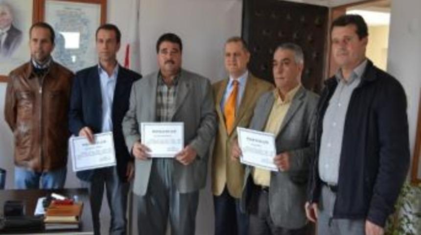 Sağlık Evlerini Onaran Muhtarlara Belge Verildi