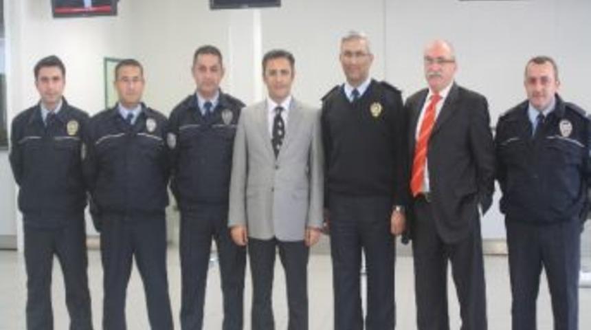 Havalimanı Personeline Başarı Belgesi Verildi