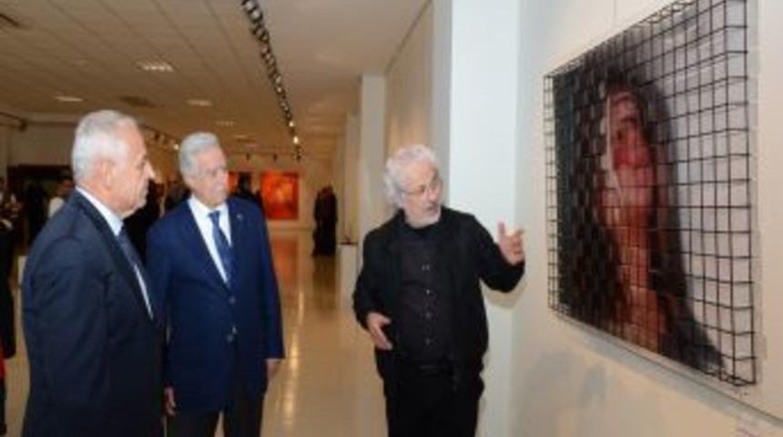 'Dikkat Kadın' Sergisi Adana&rsquo;da A&ccedil;ıldı