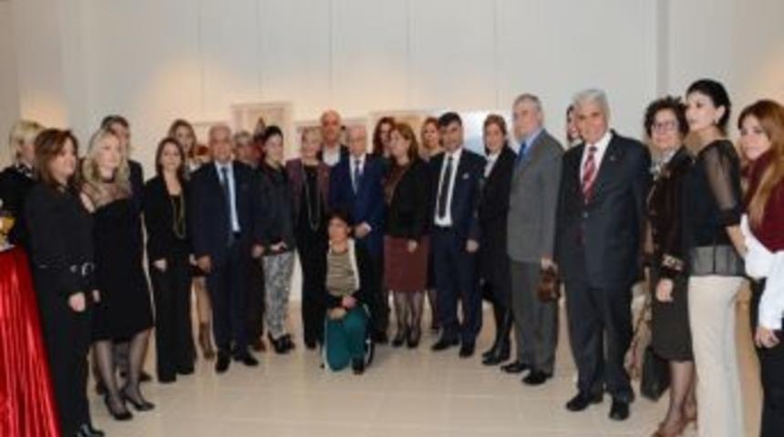 "dikkat Kadın" Sergisi Adana'da A&ccedil;ıldı