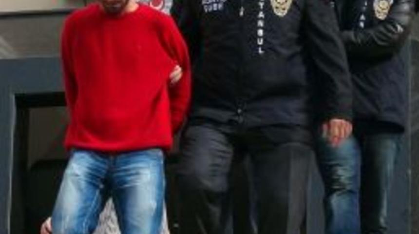 K&ouml;peğini Korumak Isterken &Ouml;ld&uuml;r&uuml;lm&uuml;ş