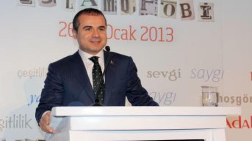 Bakan Kılı&ccedil;: İslamofobi, Sadece M&uuml;sl&uuml;manların Meselesi Değildir