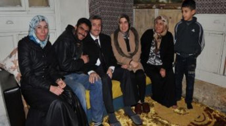 Gaziantepli Hayırsever, Yeni Evlenen Suriyeli &Ccedil;ifte Evini Tahsis Etti