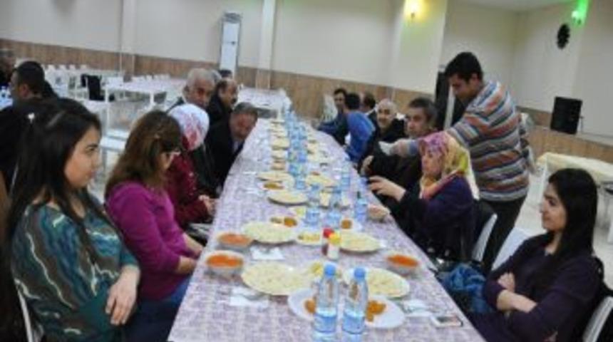 Yerk&ouml;y Belediye Başkanı Ağaoğlu&rsquo;ndan &Ouml;ğretmenlere Arabaşı