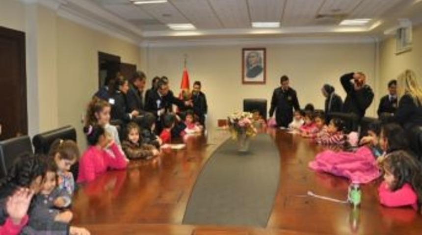 Habur Sınır Kapısı'nda "d&uuml;nya G&uuml;mr&uuml;k G&uuml;n&uuml;" Kutlandı