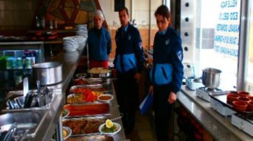 Zabıta Ekipleri Kent Merkezindeki 51 Lokantayı Denetledi