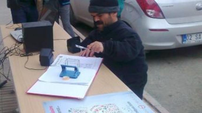 Samsat'ta '10 Milyon İmza Kampanyası' İ&ccedil;in Stant A&ccedil;ıldı