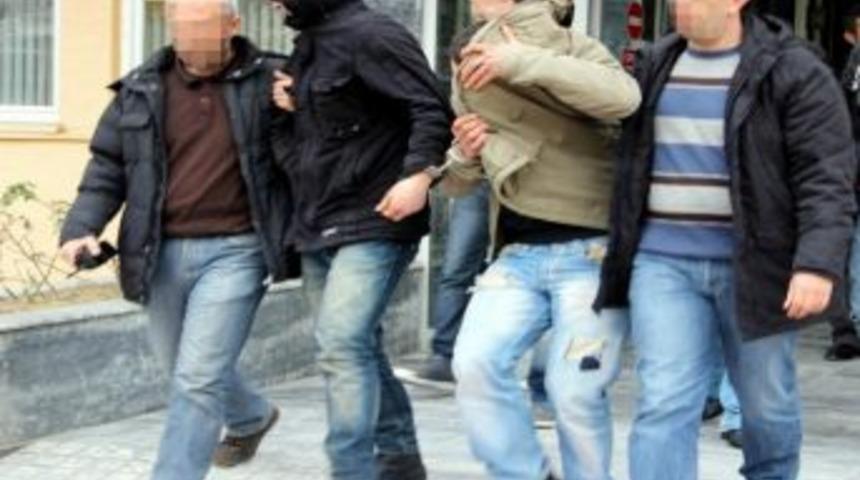 Hırsızlık Zanlısı 5 Gen&ccedil;, Adliyeye Sevk Edildi