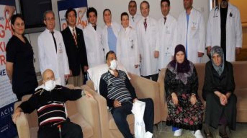 Fedakar Bayanlar &Ccedil;apraz Nakille Eşlerine Hem B&ouml;brek Hem De Hayat Verdi