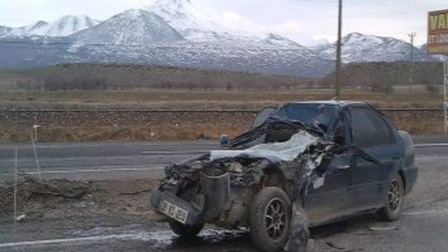 Kayseri’deki Trafik Kazasında Üç Kişi Yaralandı