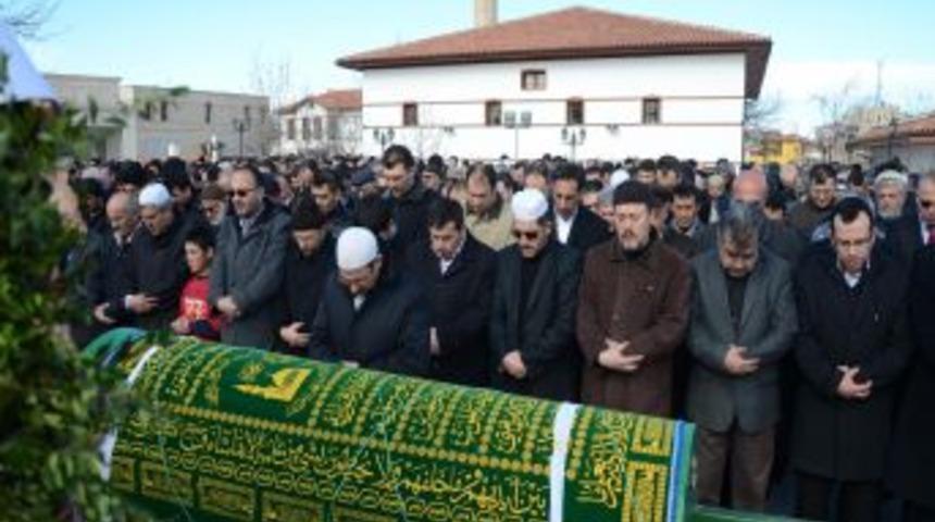 Konyalı Işadamı Zeki Cesur Son Yolculuğuna Uğurlandı