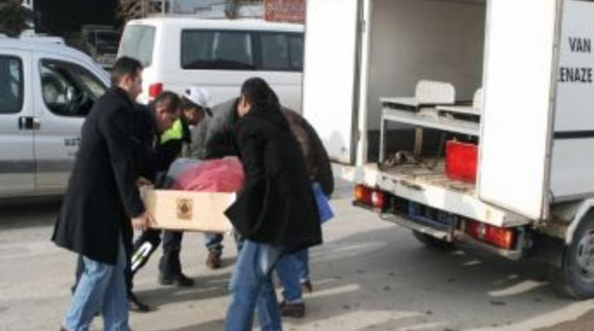 Van&rsquo;da Trafik Kazası:1 &Ouml;l&uuml;