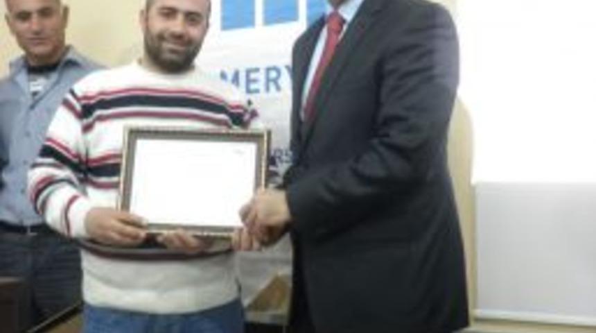 Mesleki Yeterlilik Eğitimini Tamamlayan Ustalar Sertifika Aldı