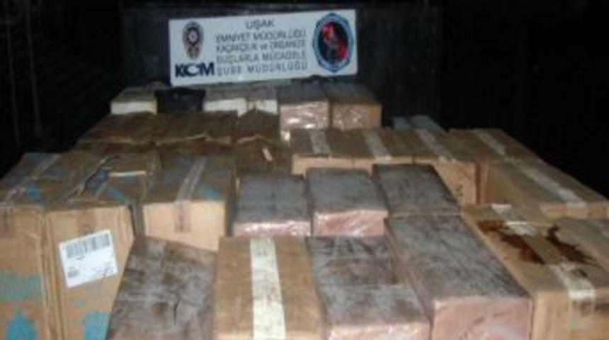 Uşak'ta 16 Bin 500 Paket Ka&ccedil;ak Sigara Ele Ge&ccedil;irildi