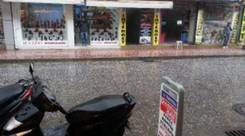 Marmaris'te 4 Mevsim Bir Arada Yaşanıyor