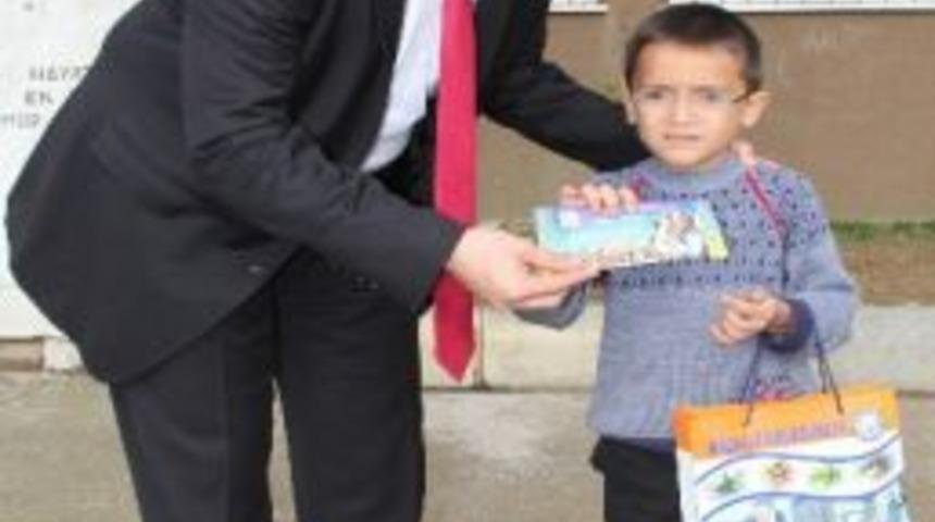 Başkan Alıcık&rsquo;tan 18 Bin 96 &Ouml;ğrenciye Lunapark Bileti