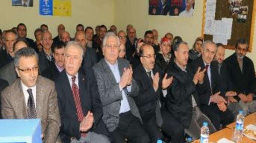 Başkan G&uuml;mr&uuml;k&ccedil;&uuml;oğlu Ak Parti Yomra İl&ccedil;e Danışma Meclisi Toplantısında Konuştu