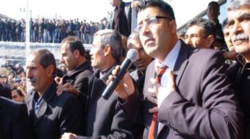 Kck Davasında Tahliye Olan Başkana Coşkulu Karşılama