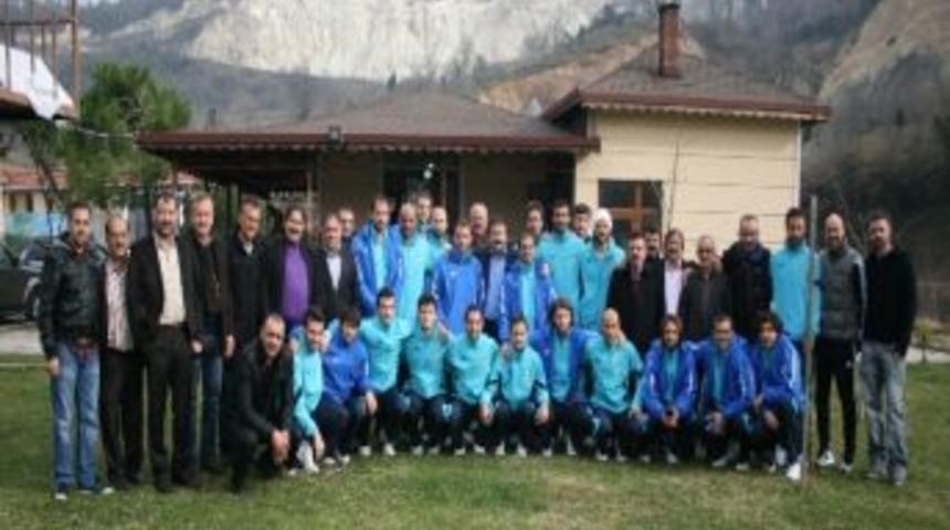 &Uuml;nyespor&rsquo;da Birliktelik Ve Moral Yemeği