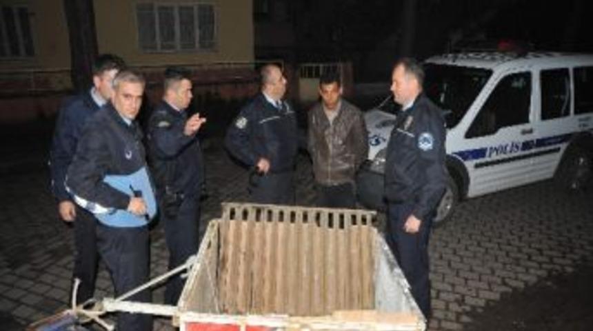 R&ouml;gar Kapağı Hırsızlığı Zanlıları Serbest Kaldı