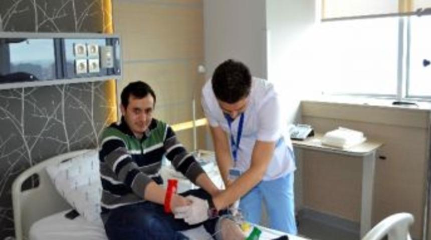 Konya'da Gen&ccedil; M&uuml;siad &Uuml;yeleri Check-up&rsquo;tan Ge&ccedil;ti