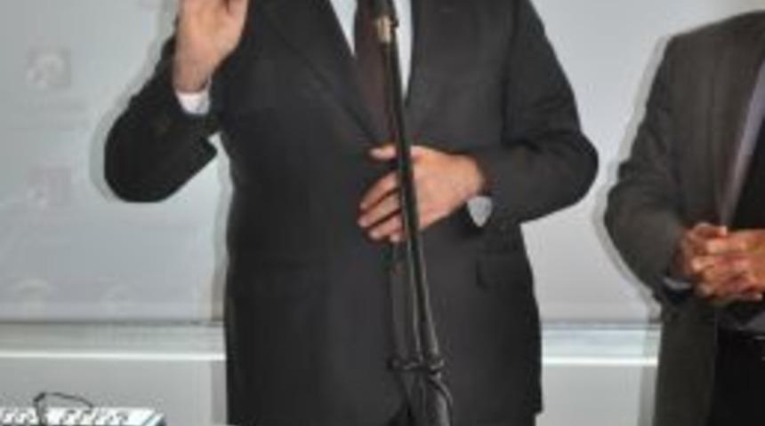 G&uuml;rsel Tekin, Muhtarlarla Bir Araya Geldi