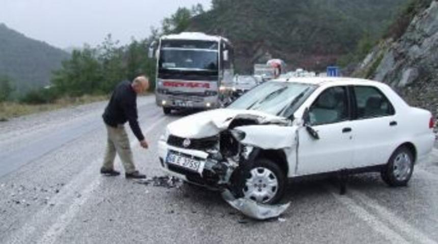 Ortaca&rsquo;da Trafik Kazası; 2 Yaralı