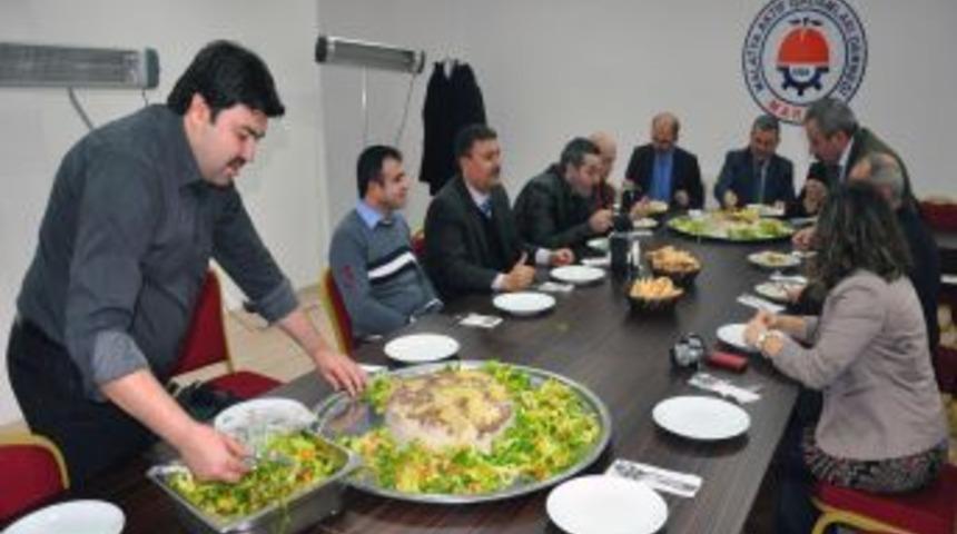 Malatya&rsquo;nın &lsquo;b&uuml;y&uuml;kşehir&rsquo; Stat&uuml;s&uuml; Kazanması Tartışıldı