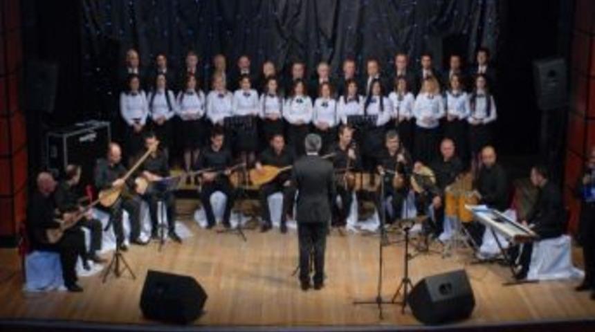 Aşık Veysel T&uuml;rk&uuml;leri İle Anıldı