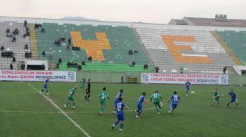 &Uuml;nyespor - Kahramanmaraşspor Ma&ccedil;ını Şahin De Izledi