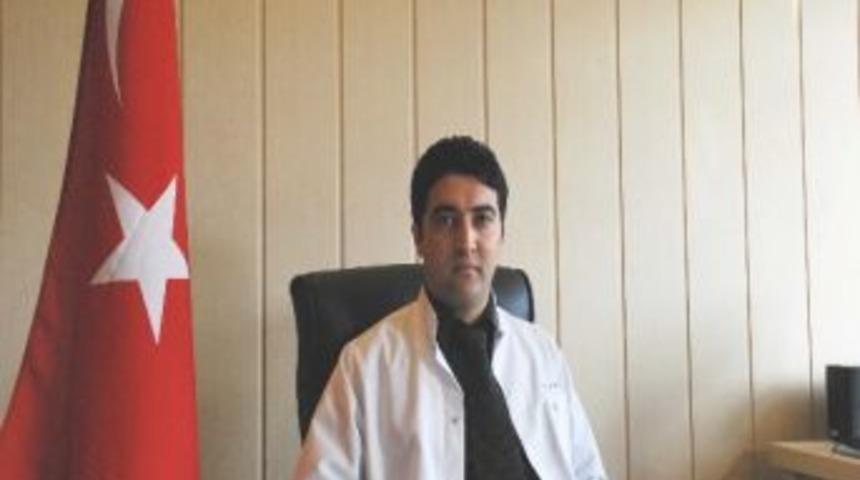 Başhekim Odasını Hastalara Tahsis Etti