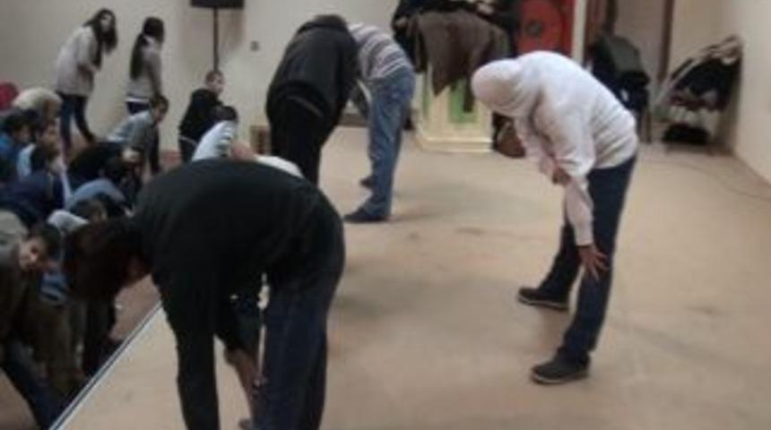 G&Ouml;N&Uuml;LL&Uuml; &Ouml;ĞRENCİLER ŞANLIURFA&rsquo;DA