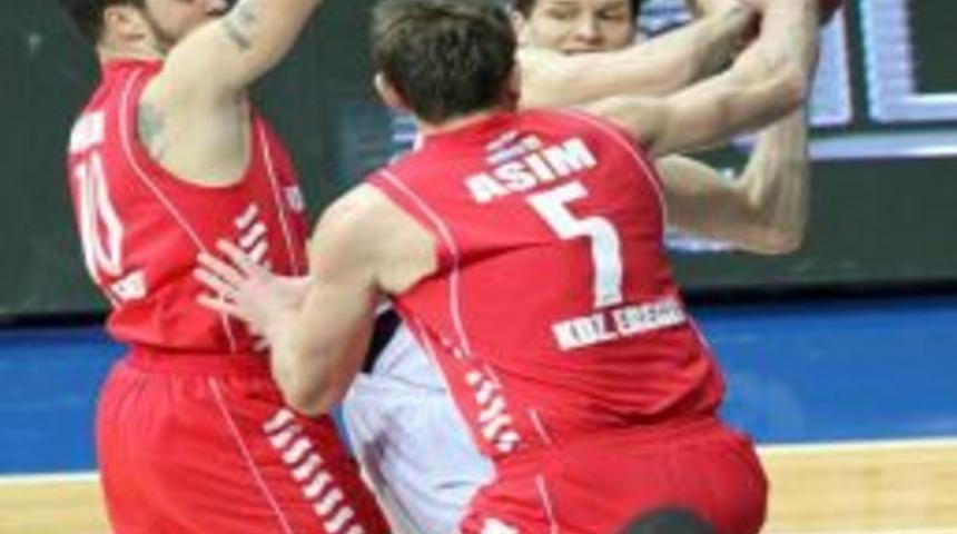 Fenerbah&ccedil;e &Uuml;lker, Erdemir&rsquo;i 82 - 77 Mağlup Etti