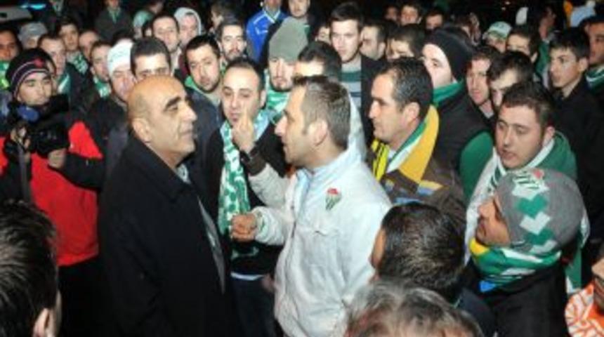 Bursaspor Taraftarı, Sağlam'a Sahip &Ccedil;ıktı