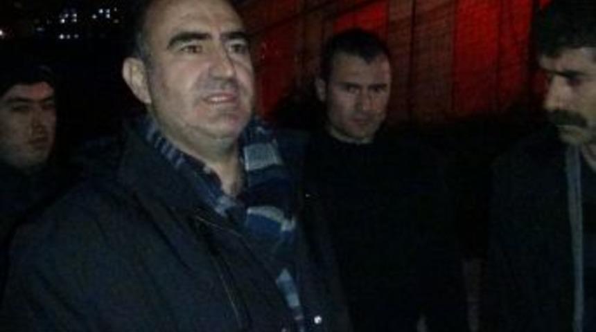 Şırnak&rsquo;ta Halı Sahanın İstinat Duvarı &Ccedil;&ouml;kt&uuml;: 1 &Ouml;l&uuml;, 2 Yaralı