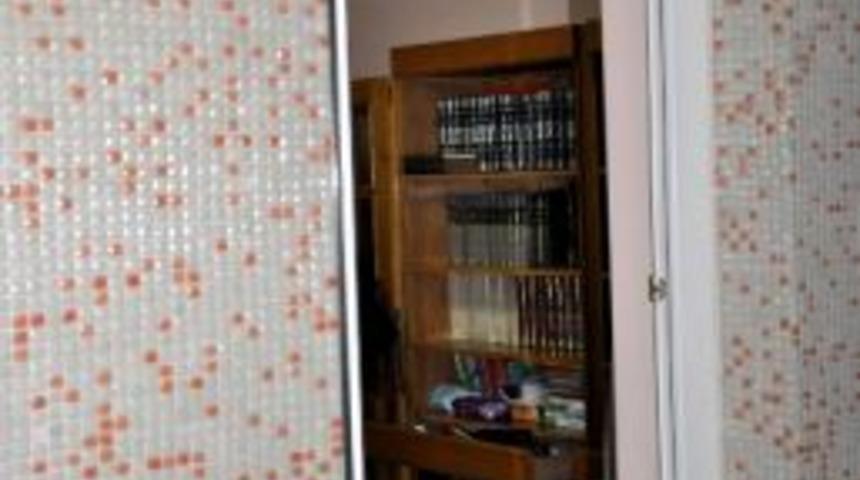 Nevşehir&rsquo;de Bir Eve Giren Hırsızlar Bin 600 Tl &Ccedil;aldı