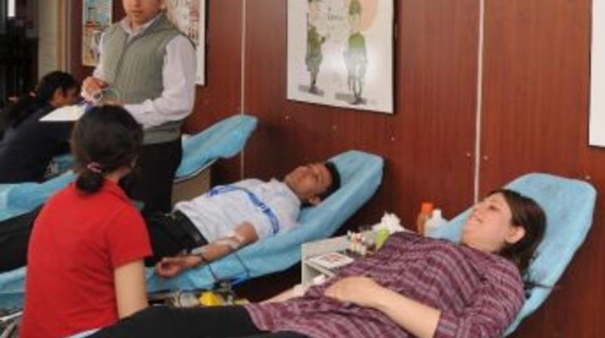 Ege 2012&rsquo;de Kan İhtiyacını Karşılayamadı