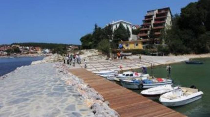 Kerpe Sahili'ne Modern &Ccedil;ekek Yeri