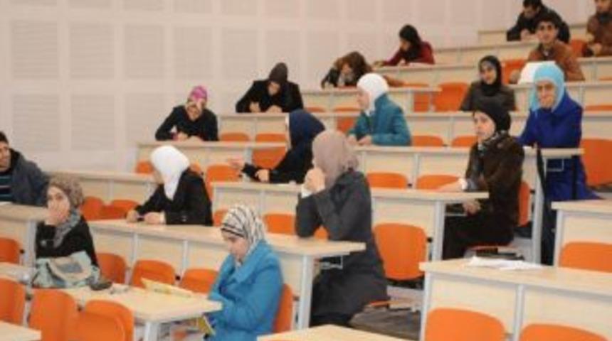 K&uuml;sem'in D&uuml;zenlediği T&uuml;rk&ccedil;e Kursu Tamamlandı