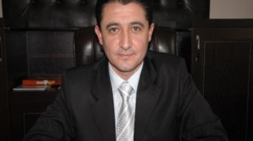 M&uuml;d&uuml;r Şinasi &Ouml;zkan: