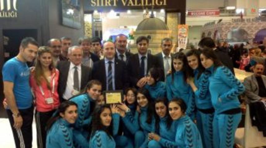 EMITT Fuarı'nda Siirt'e En Iyi Stand &Ouml;d&uuml;l&uuml; Verildi