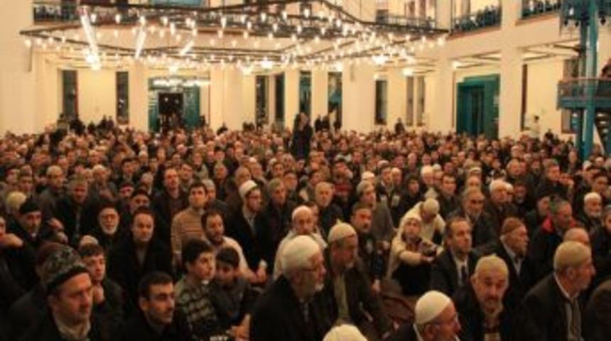 Kur&rsquo;an B&uuml;lb&uuml;lleri Osb Camii'ni &Ccedil;ınlattı