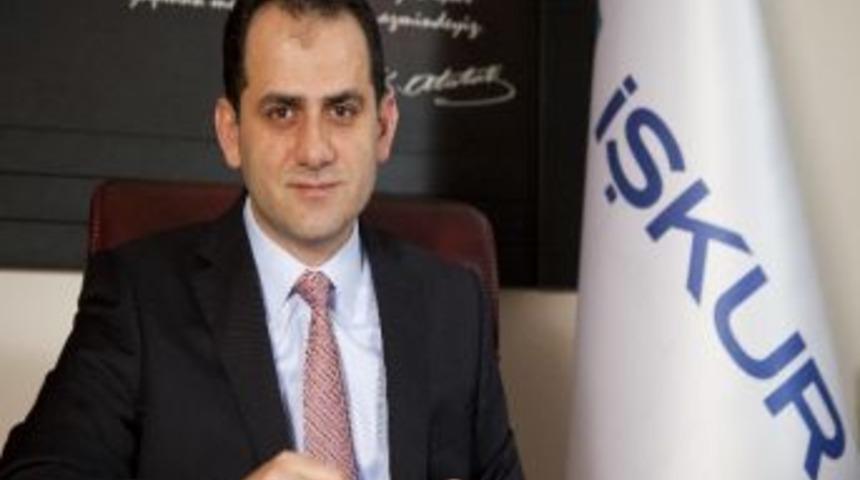 T&uuml;rkiye'de 215 Bin A&ccedil;ık İş Var